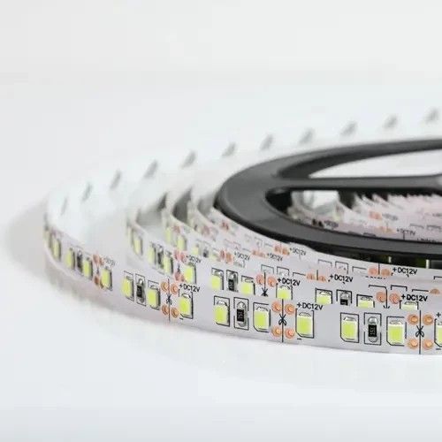 Світлодіодна стрічка Biom ST-12-2835-120-G-20 (12V, 120 д/м, IP20) Зелена ST-12-2835-120-G-20 фото