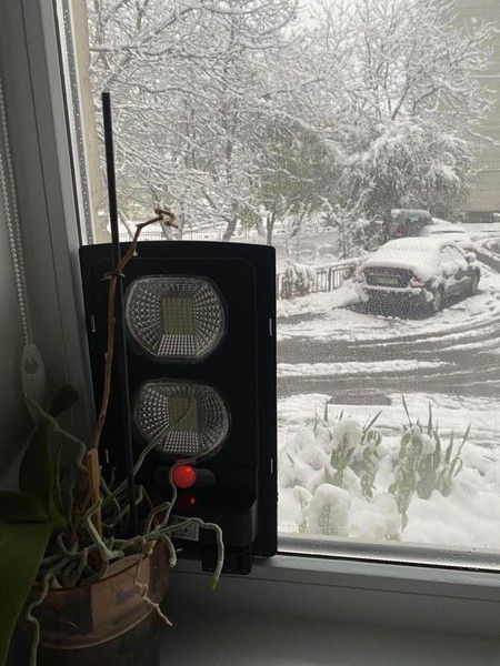 Светодиодный прожектор на солнечной батарее Horoz Electric COMPACT-20 20W 6400K 074-010-0020-020 фото