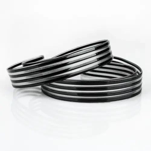 Декоративна стрічка DS-R480-01-4B до світильників Biom DEL-R-20-42-4 DIY та Biom SML-R20-80-DIY(4 чорні смужки) DS-R480-01-4B фото