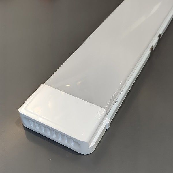 Лінійний LED світильник Biom 100W 6000K 1200mm IP20 LN-4-100-1200-6 LN-4-100-1200-6 фото