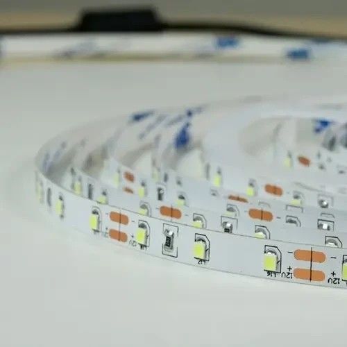 Світлодіодна стрічка Biom Professional BPS-G3-12-2835-60-NW-20 (12V, 60 д/м) нейтральна біла BPS-G3-12-2835-60-NW-20 фото